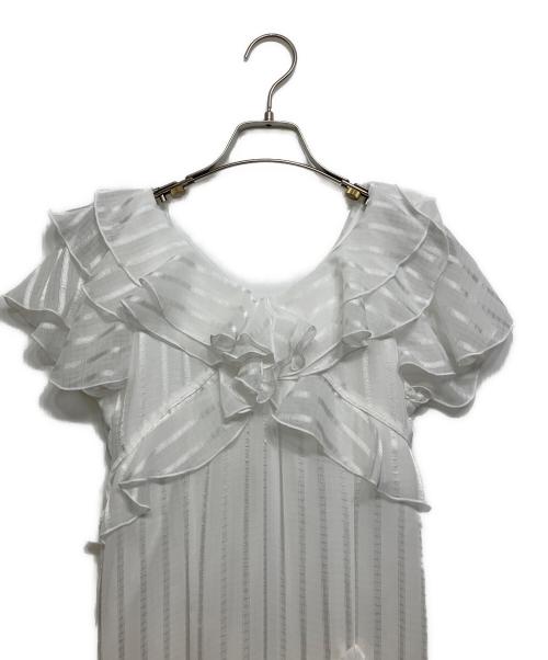 DazzliN（ダズリン）dazzlin (ダズリン) バリエフルイドワンピース ホワイト サイズ:Ｍの古着・服飾アイテム
