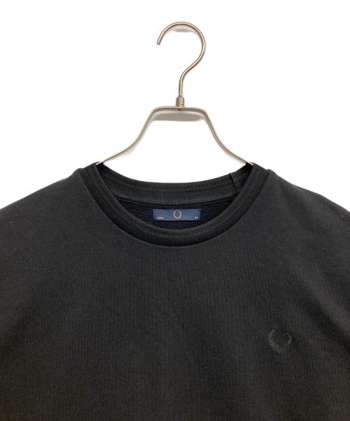 FRED PERRY（フレッドペリー）FRED PERRY (フレッドペリー) バックプリントスウェット ブラック サイズ:44の古着・服飾アイテム