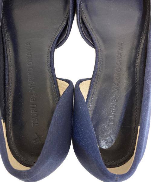 TSURU by MARIKO OIKAWA（ツルバイマリコオイカワ）Tsuru by Mariko Oikawa (ツルバイマリコオイカワ) ビジューバックルパンプス ネイビー サイズ:SIZE 35の古着・服飾アイテム