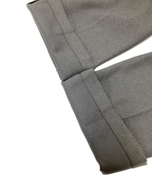 THE SHINZONE（ザ シンゾーン）THE SHINZONE (ザ シンゾーン) CENTER PRESS PANTS グレー サイズ:32の古着・服飾アイテム