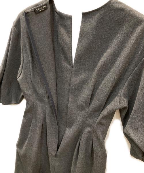 VERMEIL par iena（ヴェルメイユ パー イエナ）VERMEIL par iena (ヴェルメイユ パー イエナ) P/Ryツイルウエストシェイプ パフスリーブワンピース グレー サイズ:36の古着・服飾アイテム
