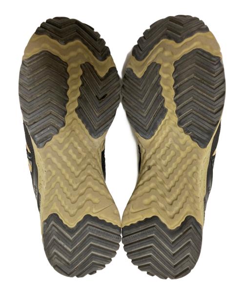 NIKE ACG（ナイキエーシージー）NIKE ACG (ナイキエーシージー) スニーカー ベージュ サイズ:27.5㎝の古着・服飾アイテム