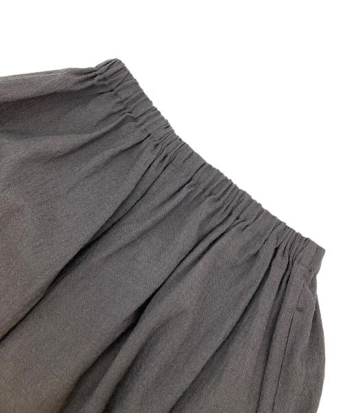 mina perhonen（ミナ ペルホネン）mina perhonen (ミナ ペルホネン) dry sound ワイドパンツ グレー サイズ:36/38の古着・服飾アイテム