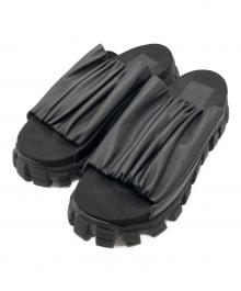 MAISON SPECIAL×SPECIAL SHOES FACTORY（メゾンスペシャル×スペシャルシューズファクトリー）の古着「Rattling Sole Gathering Sandal」｜ブラック