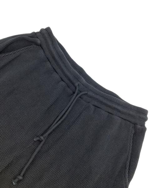 KITH（キス）KITH (キス) Waffle Fairfax Cargo Short ブラック サイズ:Sの古着・服飾アイテム