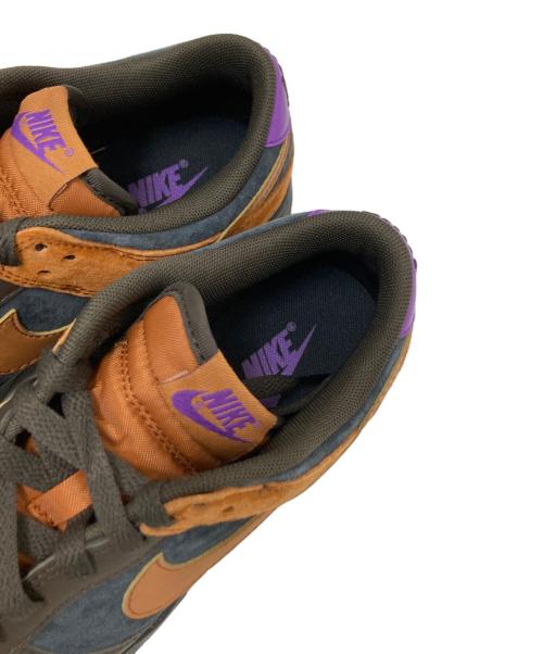 NIKE（ナイキ）NIKE (ナイキ) ローカットスニーカー ブラウン サイズ:25.5cmの古着・服飾アイテム