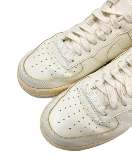 NIKE（ナイキ）NIKE (ナイキ) ローカットスニーカー ホワイト サイズ:25.5cmの古着・服飾アイテム