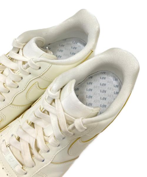 NIKE（ナイキ）NIKE (ナイキ) ローカットスニーカー ホワイト サイズ:25.5cmの古着・服飾アイテム