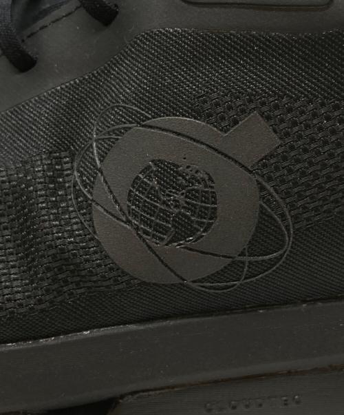 on（オン）on (オン) KITH (キス) ローカットスニーカー ブラック サイズ:25.5の古着・服飾アイテム