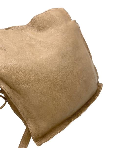 SLOW（スロウ）SLOW (スロウ) DEER-SMART SRAW STRING SHOULDER BAG ブラウンの古着・服飾アイテム
