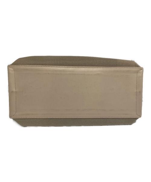 IACUCCI（イアクッチ）IACUCCI (イアクッチ) ハンドバッグ オリーブ サイズ:表記なしの古着・服飾アイテム