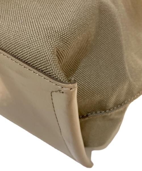 IACUCCI（イアクッチ）IACUCCI (イアクッチ) ハンドバッグ オリーブ サイズ:表記なしの古着・服飾アイテム