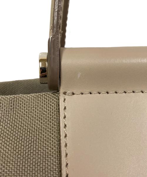 IACUCCI（イアクッチ）IACUCCI (イアクッチ) ハンドバッグ オリーブ サイズ:表記なしの古着・服飾アイテム