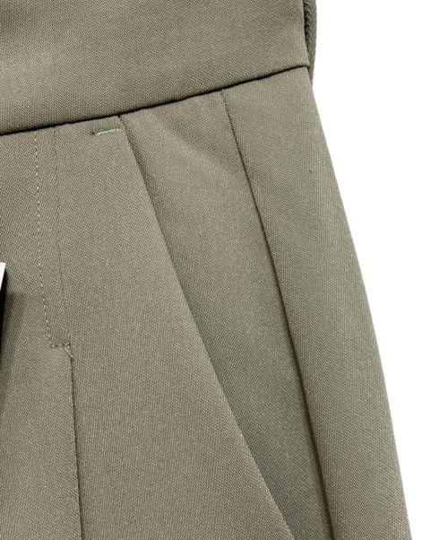 TODAYFUL（トゥデイフル）TODAYFUL (トゥデイフル) Tuck Wide Trousers カーキ サイズ:38の古着・服飾アイテム