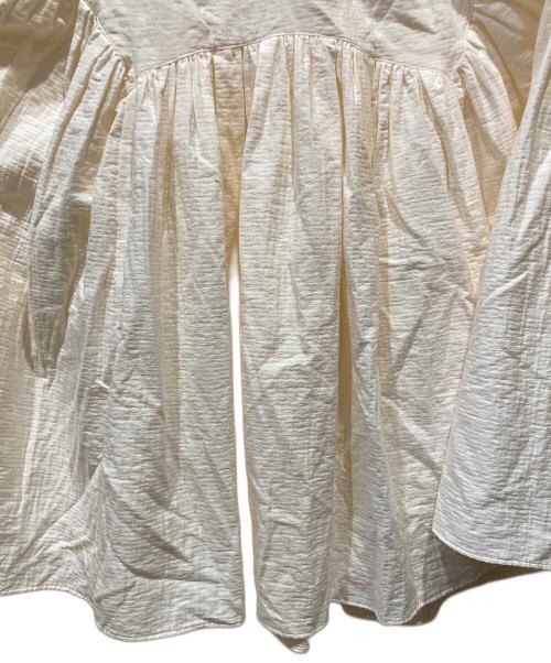 Uhr（ウーア）Uhr (ウーア) レイヤードキャミソールドレス ホワイト サイズ:36の古着・服飾アイテム