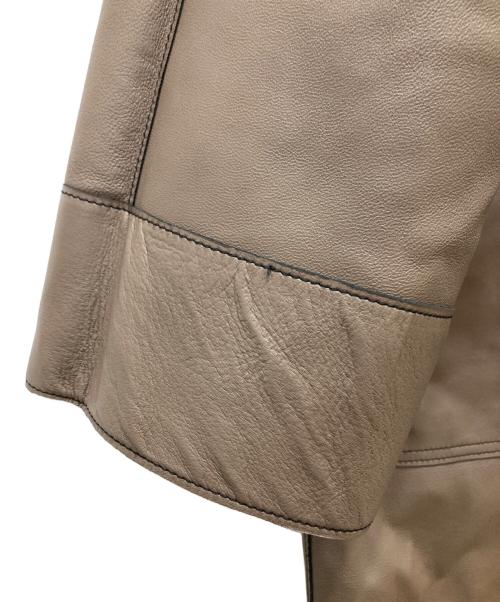 MOTOMACHI Zelal（モトマチゼラール）MOTOMACHI Zelal (モトマチゼラール) リバーシブルレザーコート ブラック×グレー サイズ:9ARの古着・服飾アイテム