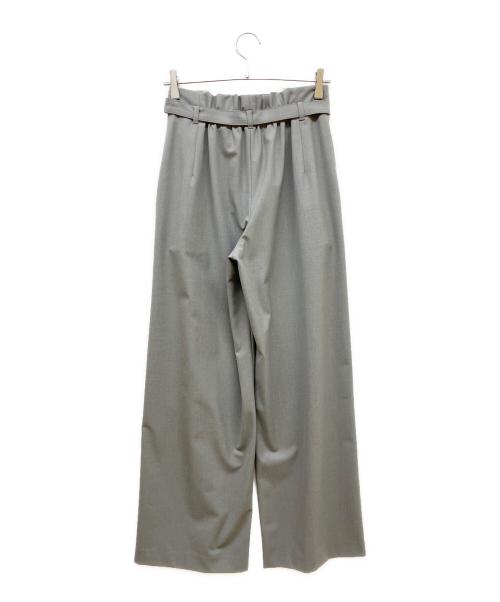 allureville（アルアバイル）allureville (アルアバイル) ストレッチヨークレスパンツ グレー サイズ:2 未使用品の古着・服飾アイテム