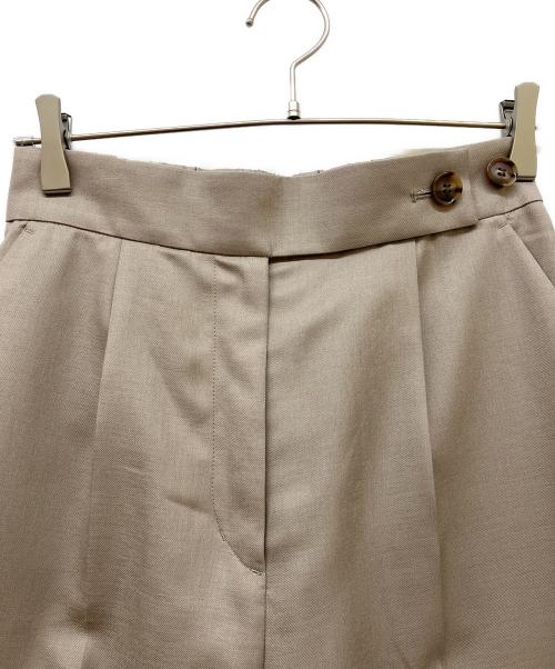 allureville（アルアバイル）allureville (アルアバイル) エアリービエラタックパンツ ベージュ サイズ:1の古着・服飾アイテム