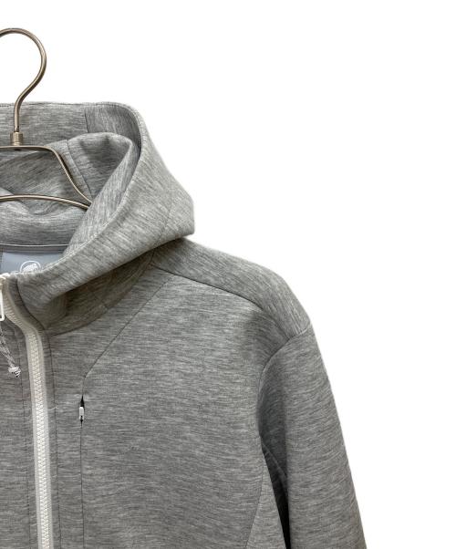 MAMMUT（マムート）MAMMUT (マムート) Dyno 2.0 ML Hooded Jacket グレー サイズ:Mの古着・服飾アイテム