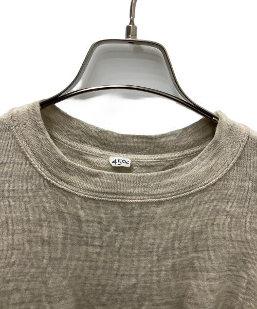 45R（フォーティファイブ・アール）45R (フォーティファイブ・アール) ウォッシャブルウールのフレアTシャツ ベージュの古着・服飾アイテム