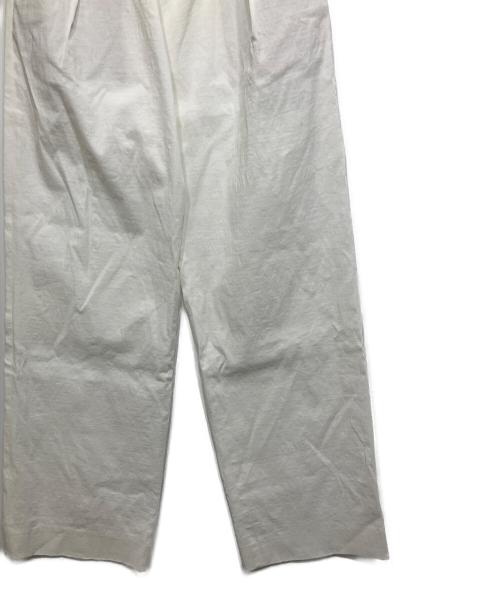 MUSE de Deuxieme Classe（ミューズ ドゥーズィエム クラス）MUSE de Deuxieme Classe (ミューズ ドゥーズィエム クラス) stretch twill タックパンツ ホワイト サイズ:38の古着・服飾アイテム