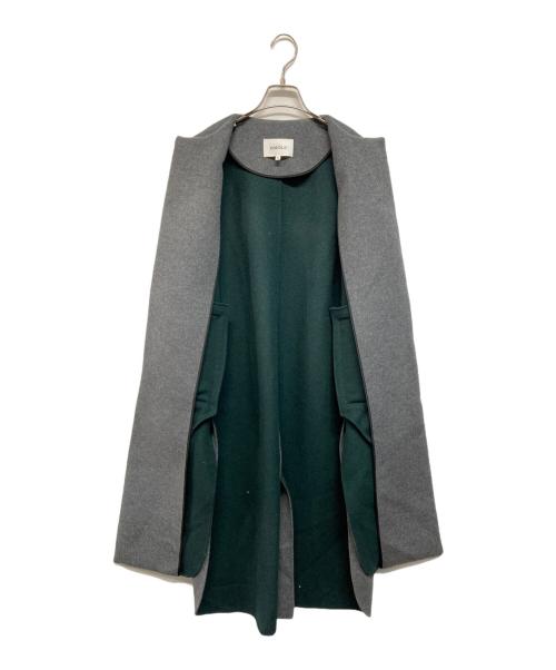 ENFOLD（エンフォルド）ENFOLD (エンフォルド) ファインリバービーバーノーカラースリットコート グレー サイズ:36の古着・服飾アイテム