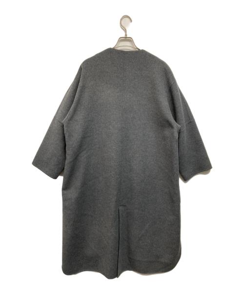ENFOLD（エンフォルド）ENFOLD (エンフォルド) ファインリバービーバーノーカラースリットコート グレー サイズ:36の古着・服飾アイテム