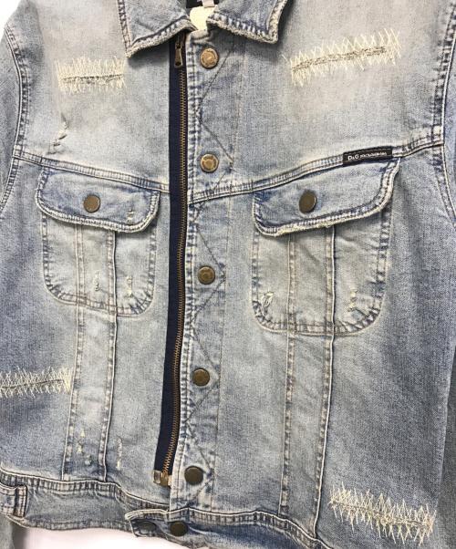 DOLCE & GABBANA（ドルチェ＆ガッバーナ）DOLCE & GABBANA (ドルチェ＆ガッバーナ) リペア加工デニムジャケット ブルー サイズ:Mの古着・服飾アイテム