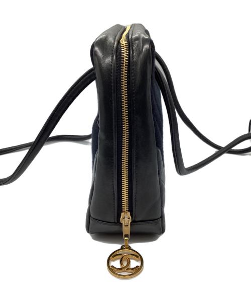 CHANEL（シャネル）CHANEL (シャネル) シェブロン Vステッチ 2WAYバッグ ブラックの古着・服飾アイテム