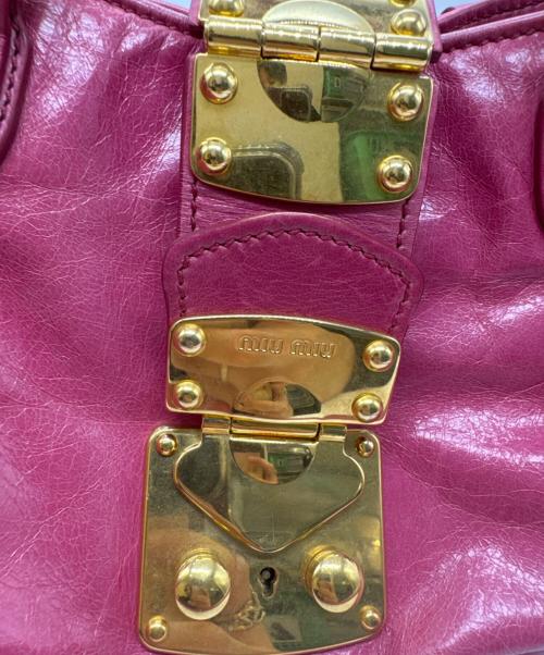MIU MIU（ミュウミュウ）MIU MIU (ミュウミュウ) ヴィッテロルクス 2WAYバッグ ピンク サイズ:-の古着・服飾アイテム