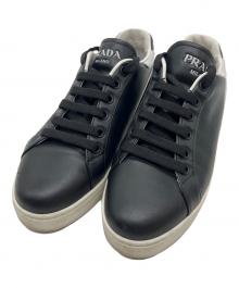 PRADA（プラダ）の古着「レザースニーカー」｜ブラック
