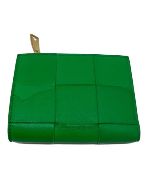 BOTTEGA VENETA（ボッテガベネタ）BOTTEGA VENETA (ボッテガベネタ) カセット スモール 二つ折りウォレット グリーンの古着・服飾アイテム
