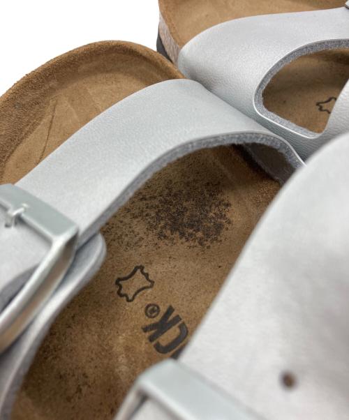 BIRKENSTOCK（ビルケンシュトック）BIRKENSTOCK (ビルケンシュトック) Arizona BS シルバー サイズ:38の古着・服飾アイテム