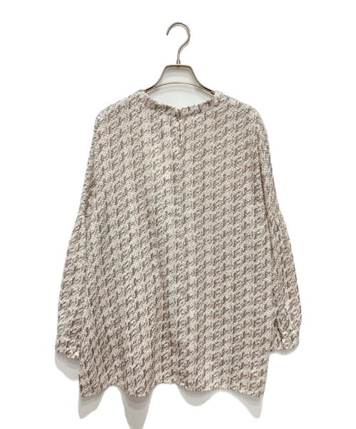 INDIVI（インディヴィ）INDIVI (インディヴィ) フェザージャカードブラウス ベージュ サイズ:13 未使用品の古着・服飾アイテム