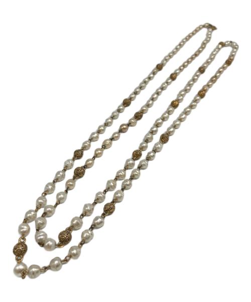 CHANEL（シャネル）CHANEL (シャネル) ヴィンテージフェイクパールネックレス ゴールド×アイボリーの古着・服飾アイテム