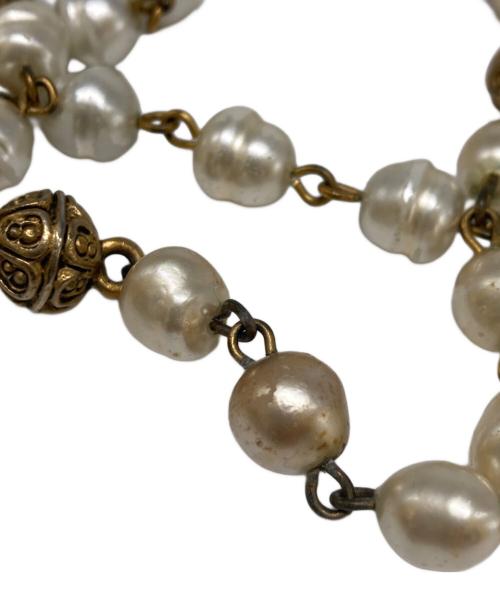 CHANEL（シャネル）CHANEL (シャネル) ヴィンテージフェイクパールネックレス ゴールド×アイボリーの古着・服飾アイテム