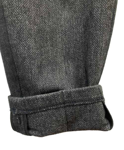 1piu1uguale3（ウノピュウノウグァーレトレ）1piu1uguale3 (ウノピュウノウグァーレトレ) CRAZY RIB SLACKS グレー サイズ:3の古着・服飾アイテム