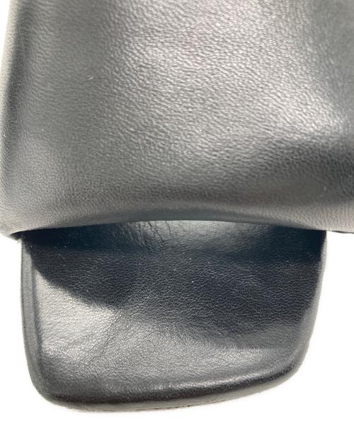 PRADA（プラダ）PRADA (プラダ) ソフトパデッドナッパレザーサンダル ブラック サイズ:37の古着・服飾アイテム