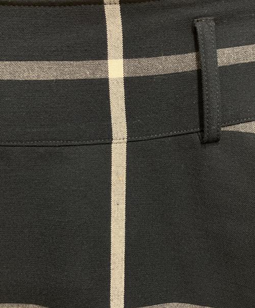 BLUE LABEL CRESTBRIDGE（ブルーレーベルクレストブリッジ）BLUE LABEL CRESTBRIDGE (ブルーレーベルクレストブリッジ) テールスカート ネイビー サイズ:36の古着・服飾アイテム