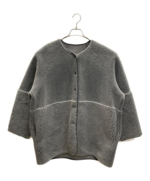 BEAUTY&YOUTH（ビューティーアンドユース）BEAUTY&YOUTH (ビューティーアンドユース) ボア×フェイクムートン ノーカラーリバーシブルコート グレー サイズ:FREEの古着・服飾アイテム