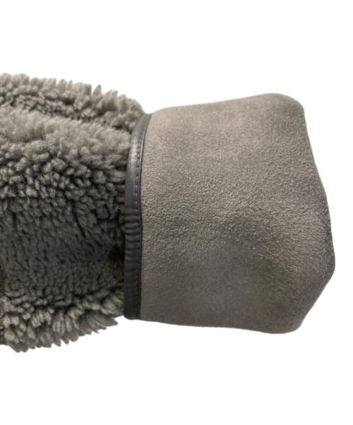 BEAUTY&YOUTH（ビューティーアンドユース）BEAUTY&YOUTH (ビューティーアンドユース) ボア×フェイクムートン ノーカラーリバーシブルコート グレー サイズ:FREEの古着・服飾アイテム