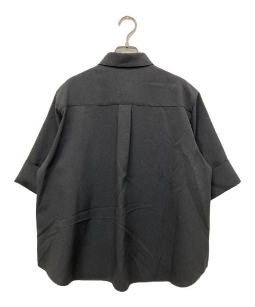 INED（イネド）INED (イネド) 辛口モードなワイドスリーブシャツ グレー サイズ:9の古着・服飾アイテム
