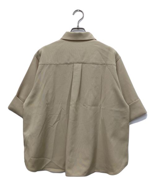 INED（イネド）INED (イネド) 辛口モードなワイドスリーブシャツ ベージュ サイズ:9の古着・服飾アイテム