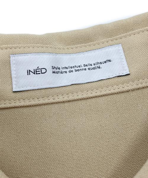 INED（イネド）INED (イネド) 辛口モードなワイドスリーブシャツ ベージュ サイズ:9の古着・服飾アイテム