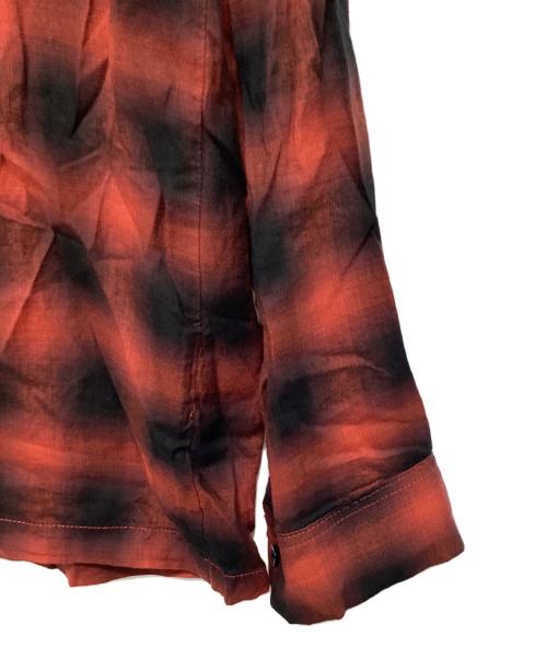 Hysteric Glamour（ヒステリックグラマー）Hysteric Glamour (ヒステリックグラマー) SMOKING GIRL オープンカラーシャツ レッド×ブラック サイズ:Sの古着・服飾アイテム