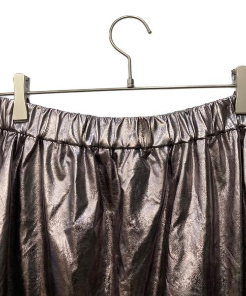 RAY BEAMS（レイ ビームス）RAY BEAMS (レイ ビームス) メタリック ギャザー スカート シルバー サイズ:1 未使用品の古着・服飾アイテム