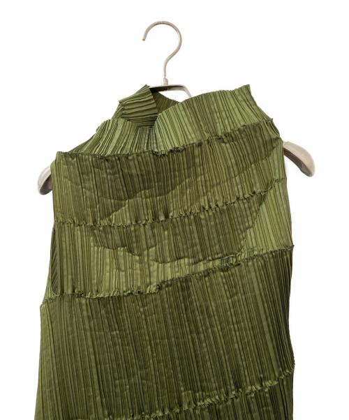 ISSEY MIYAKE（イッセイミヤケ）ISSEY MIYAKE (イッセイミヤケ) 変形プリーツノースリーブワンピース グリーン サイズ:2の古着・服飾アイテム