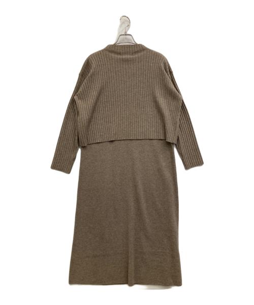 23区（ニジュウサンク）23区 (ニジュウサンク) レイヤードニットツインワンピース ベージュ サイズ:38の古着・服飾アイテム