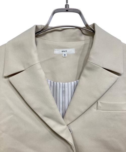 YORI（ヨリ）YORI (ヨリ) フラワーブーケコート アイボリー サイズ:36の古着・服飾アイテム