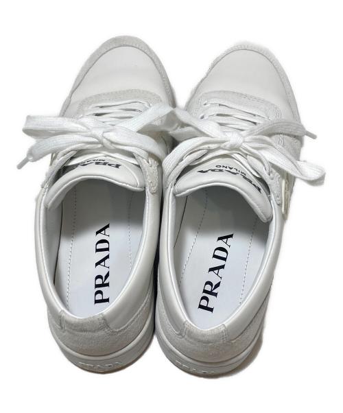 PRADA（プラダ）PRADA (プラダ) スニーカー ホワイト サイズ:23.5の古着・服飾アイテム